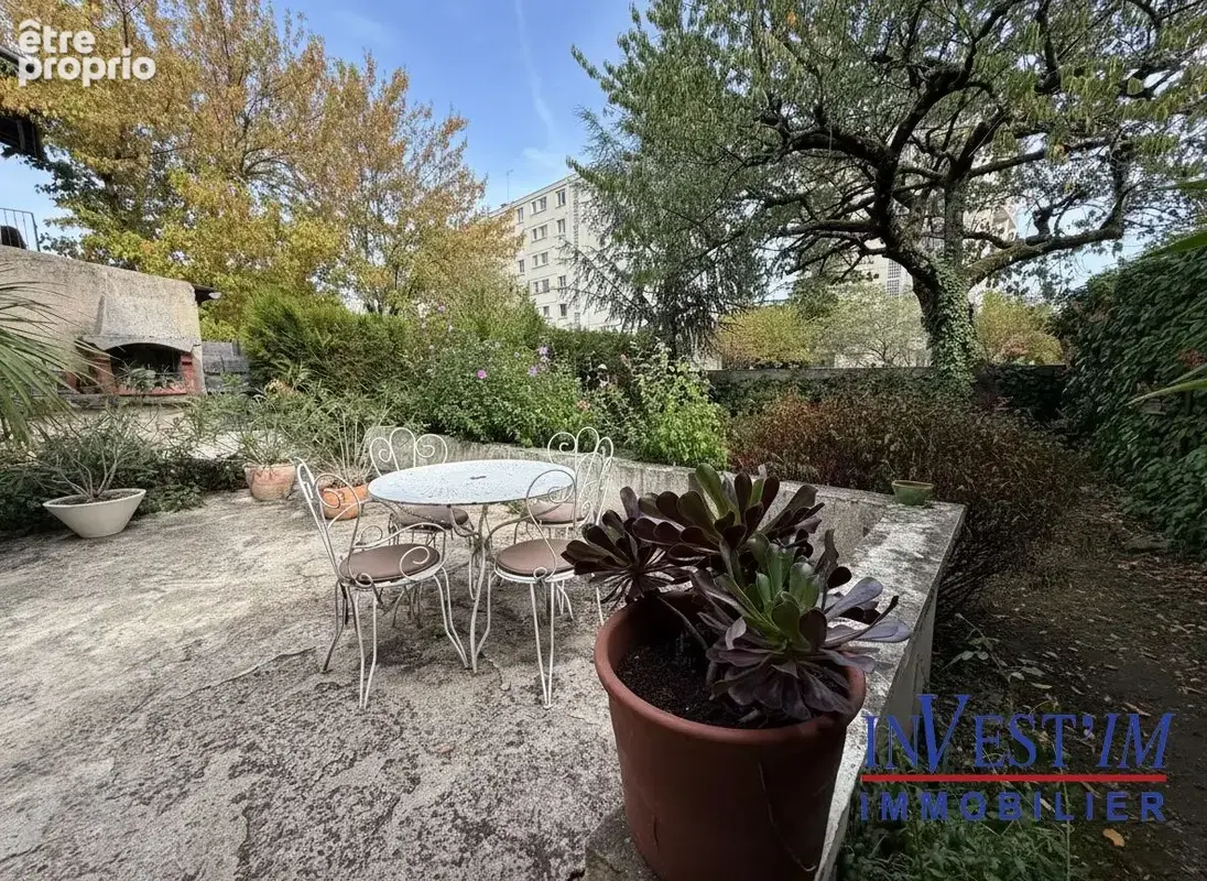 Oullins / quartier bussière - adorable maison avec jardin, garage et potentiel d'agrandissement - photo 4