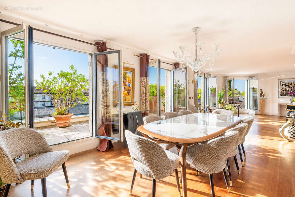 Appartement à SAINT-MANDE
