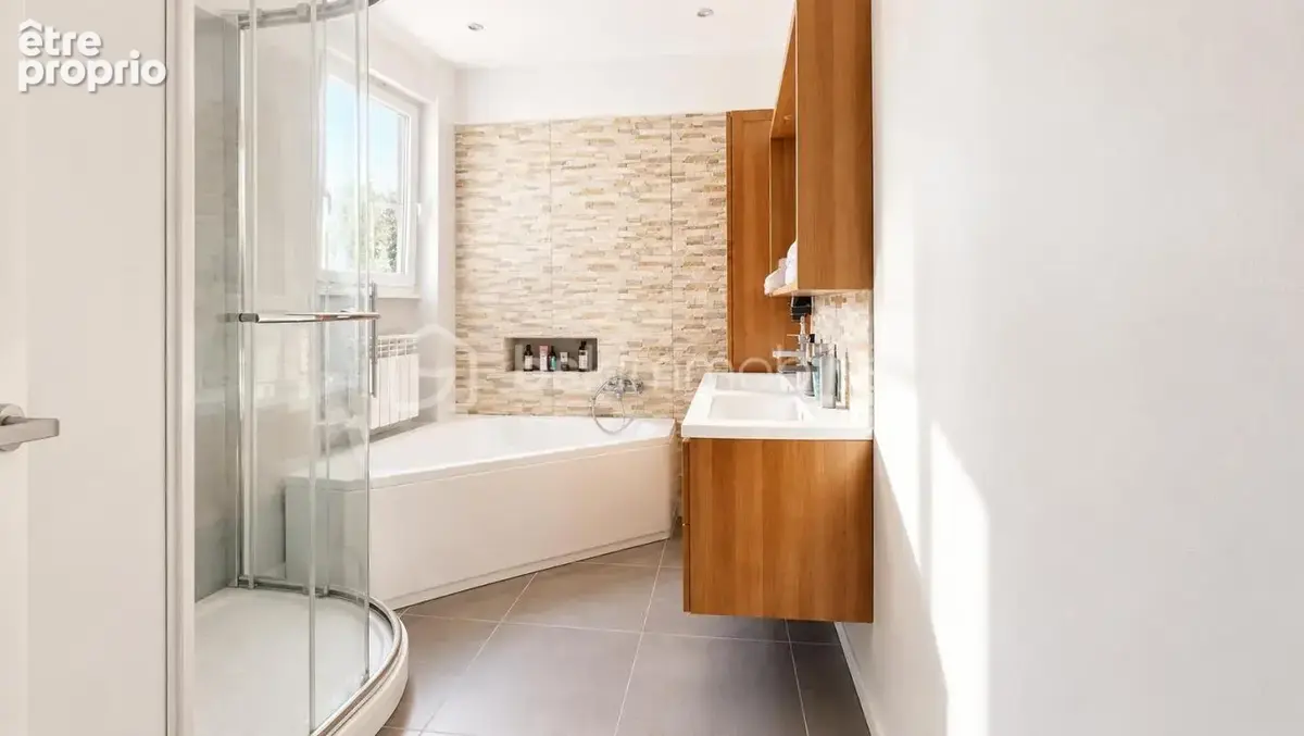Appartement dans un écrin de verdure, deux balcons et 82 m² baignés de lumière - photo 9
