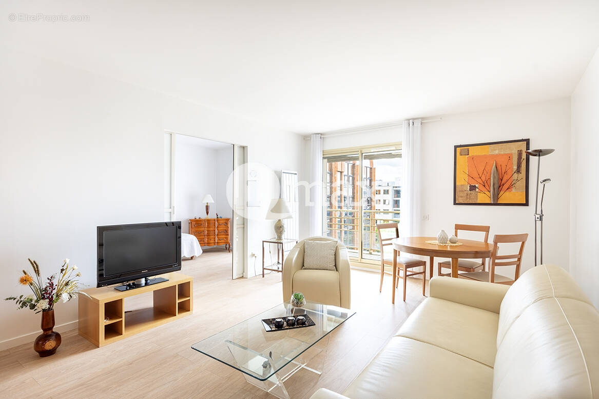 Appartement à LEVALLOIS-PERRET