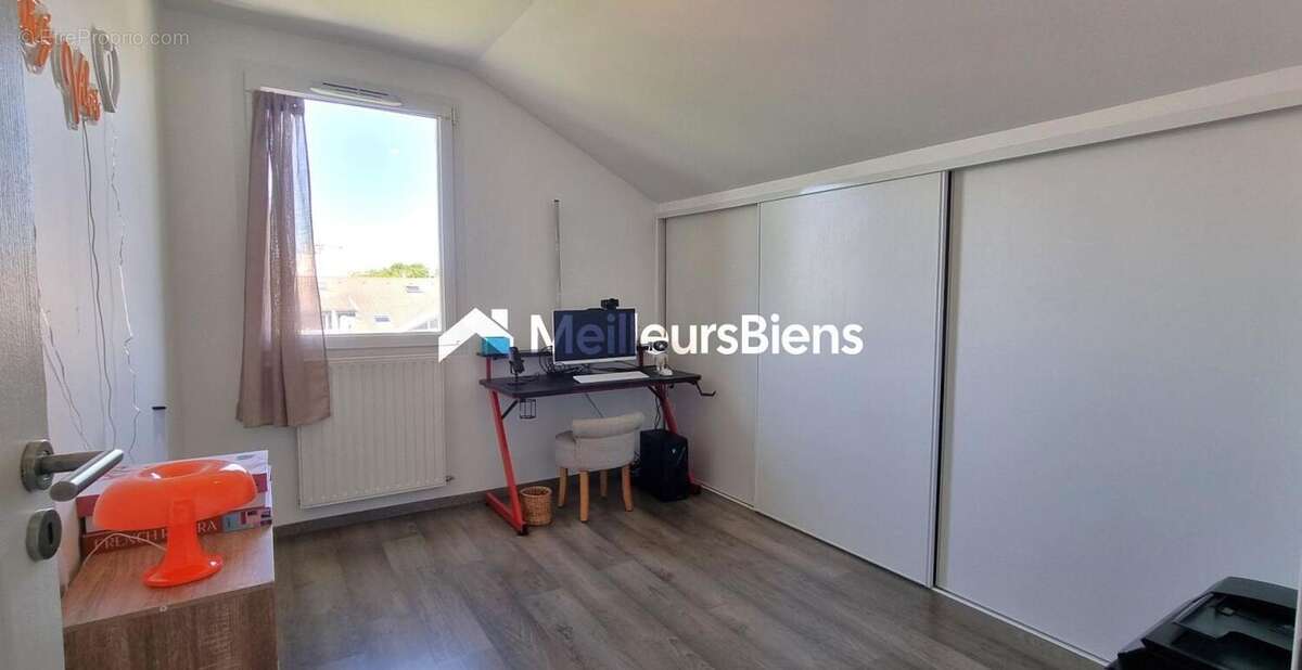 Appartement à VILLE-LA-GRAND