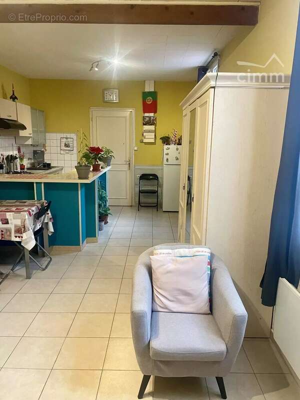 Appartement à PORT-SAINT-LOUIS-DU-RHONE