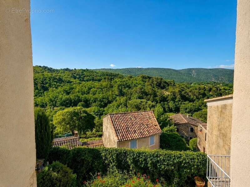 Maison à BONNIEUX