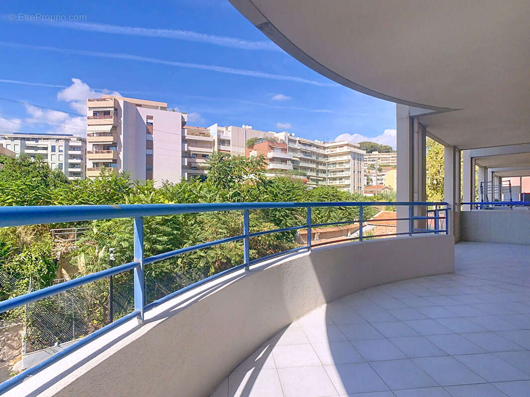 Appartement à MENTON