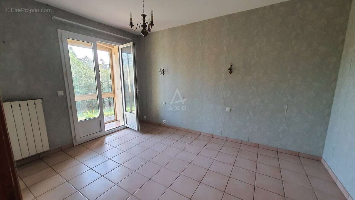 Maison à LEZIGNAN-CORBIERES