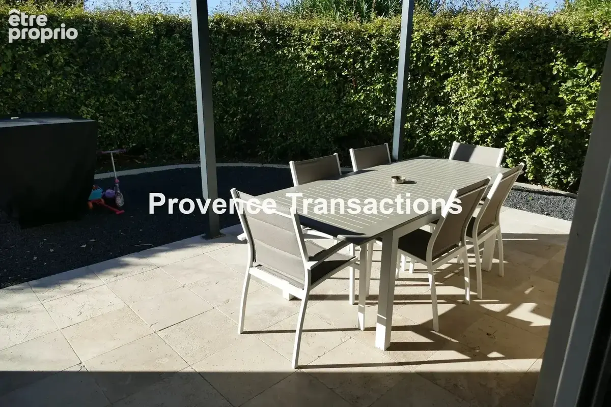 Villa de 138 m² avec piscine. - photo 7