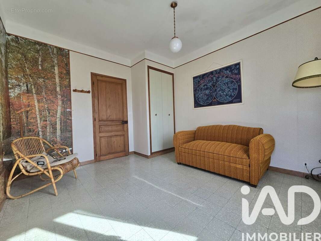 Photo 9 - Maison à ENTRAIGUES-SUR-LA-SORGUE