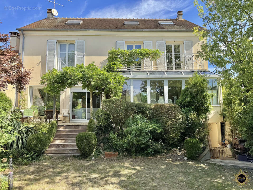 Maison à NOISY-LE-ROI