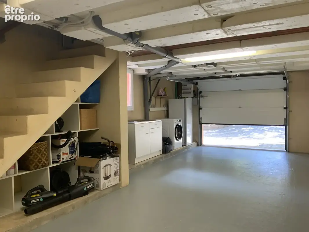 Maison atypique dans un cadre verdoyant avec piscine. - photo 24