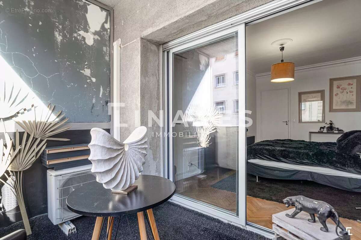 Appartement à MARSEILLE-8E