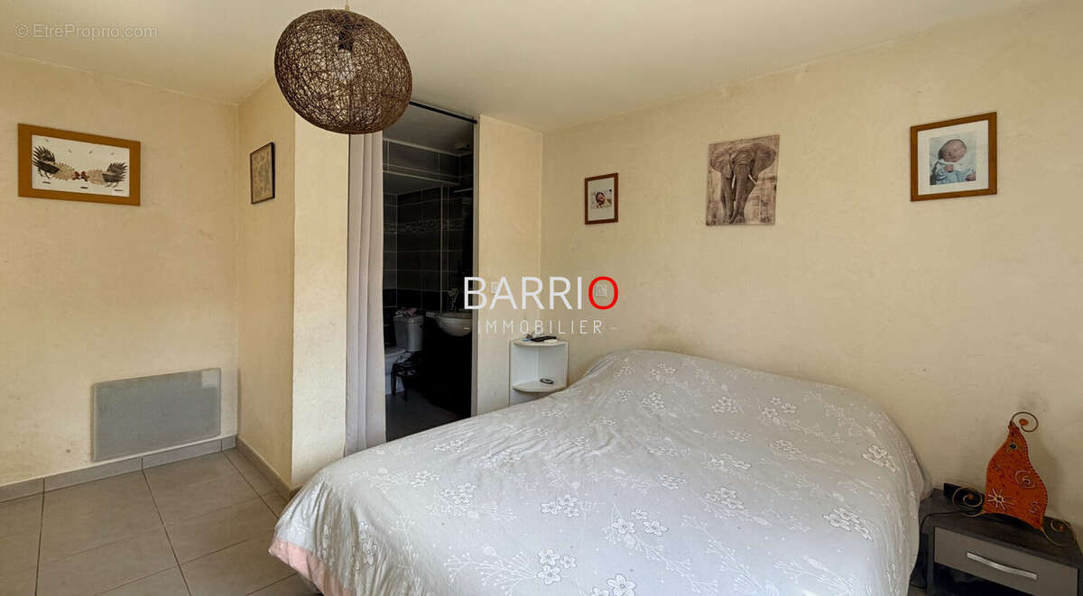 Maison à VILLELONGUE-DELS-MONTS