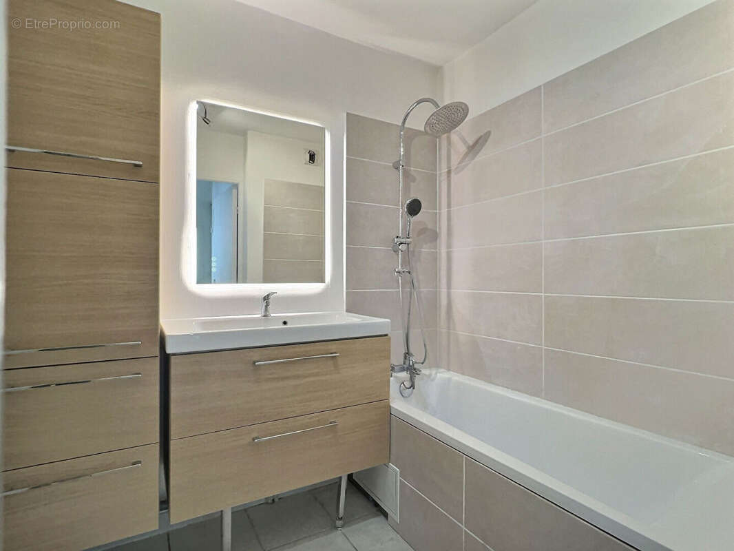 Appartement à MARSEILLE-13E