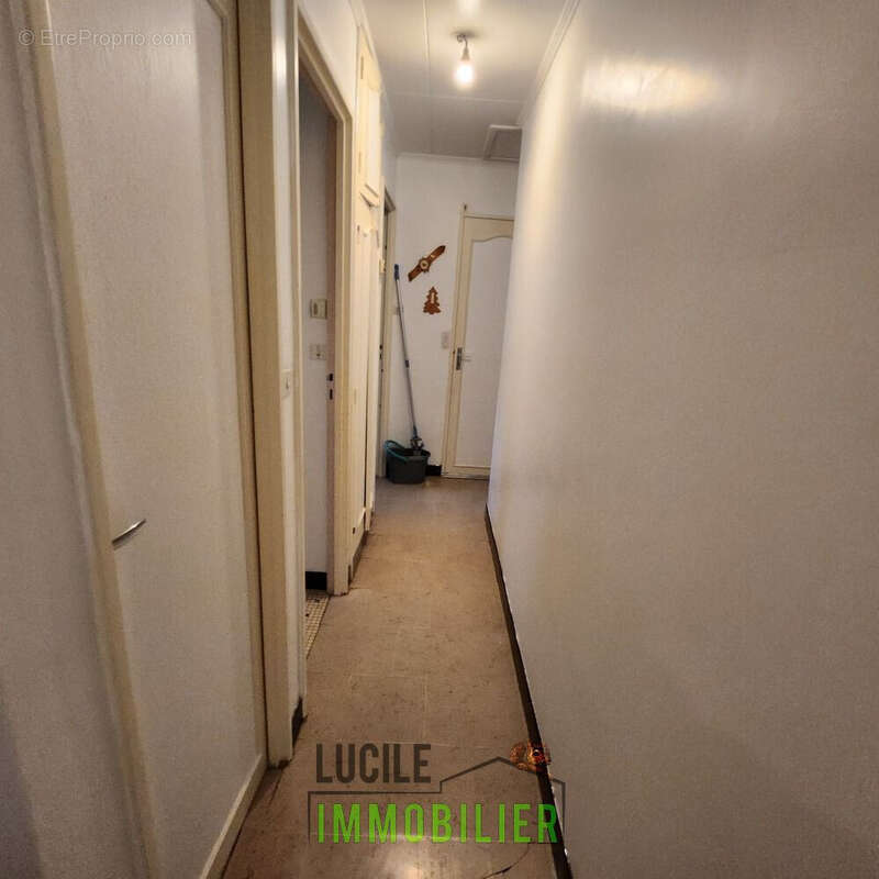 MAISON SUR SOUS SOL 5 - Maison à ERQUERY