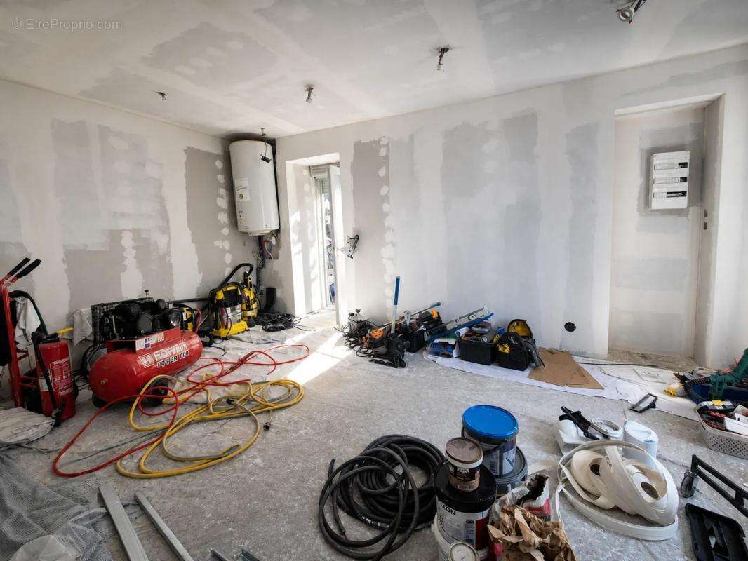 Maison de 7 pièces de 160 m² situé à Jarnac - photo 9