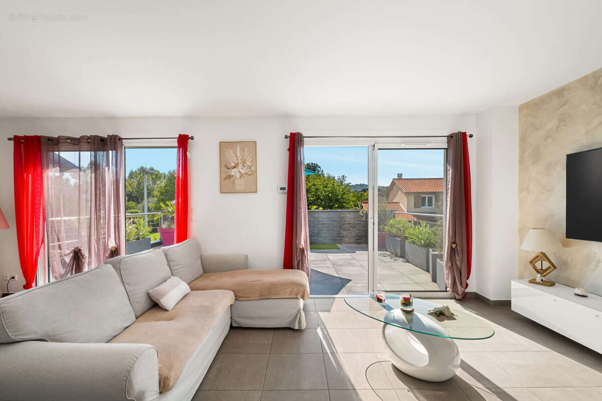 Photo 5 - Maison à SIMANDRES