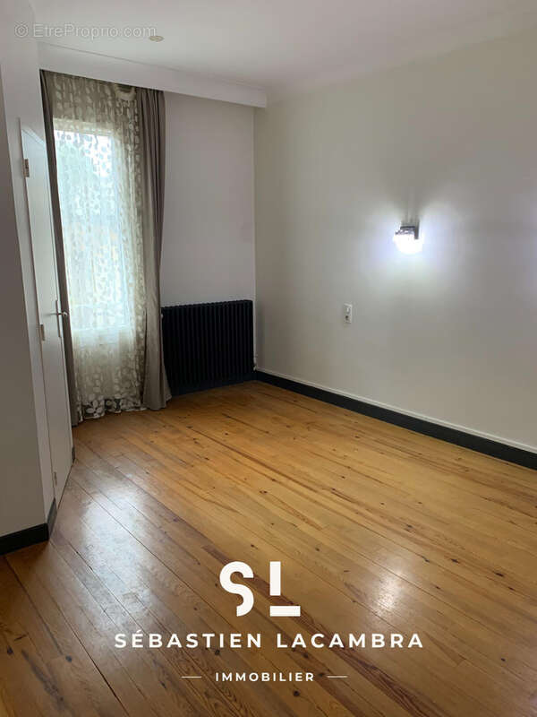 Appartement à SAINT-JUERY