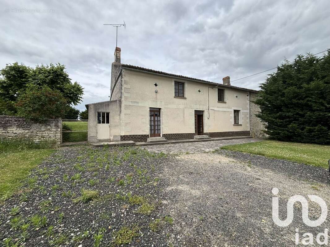 Photo 3 - Maison à MONTS-SUR-GUESNES