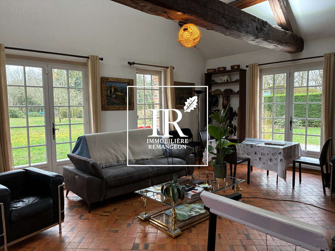 Maison 132 m² à Chaumont-Sur-Tharonne  - photo 9