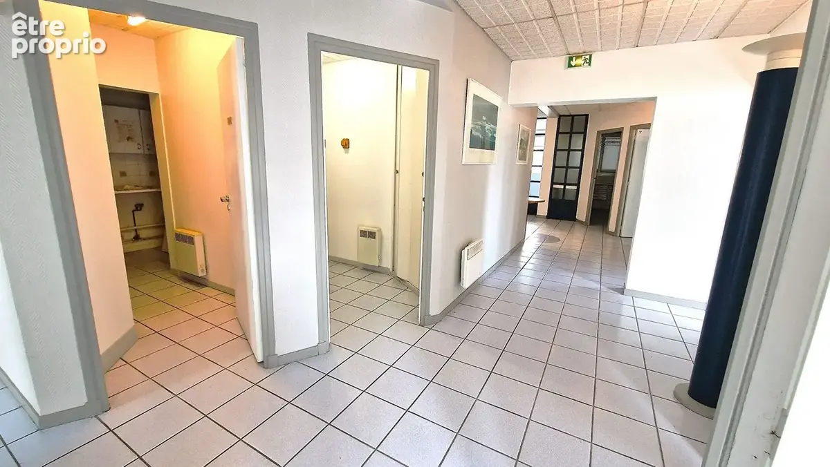 Bureaux à Quelques Pas De Tours Centre - photo 9