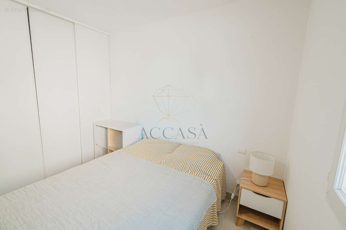Maison avec terrain constructible de 4 260 m2 et permis accordé   Bonifacio, Vallée Saint-Julien - photo 24
