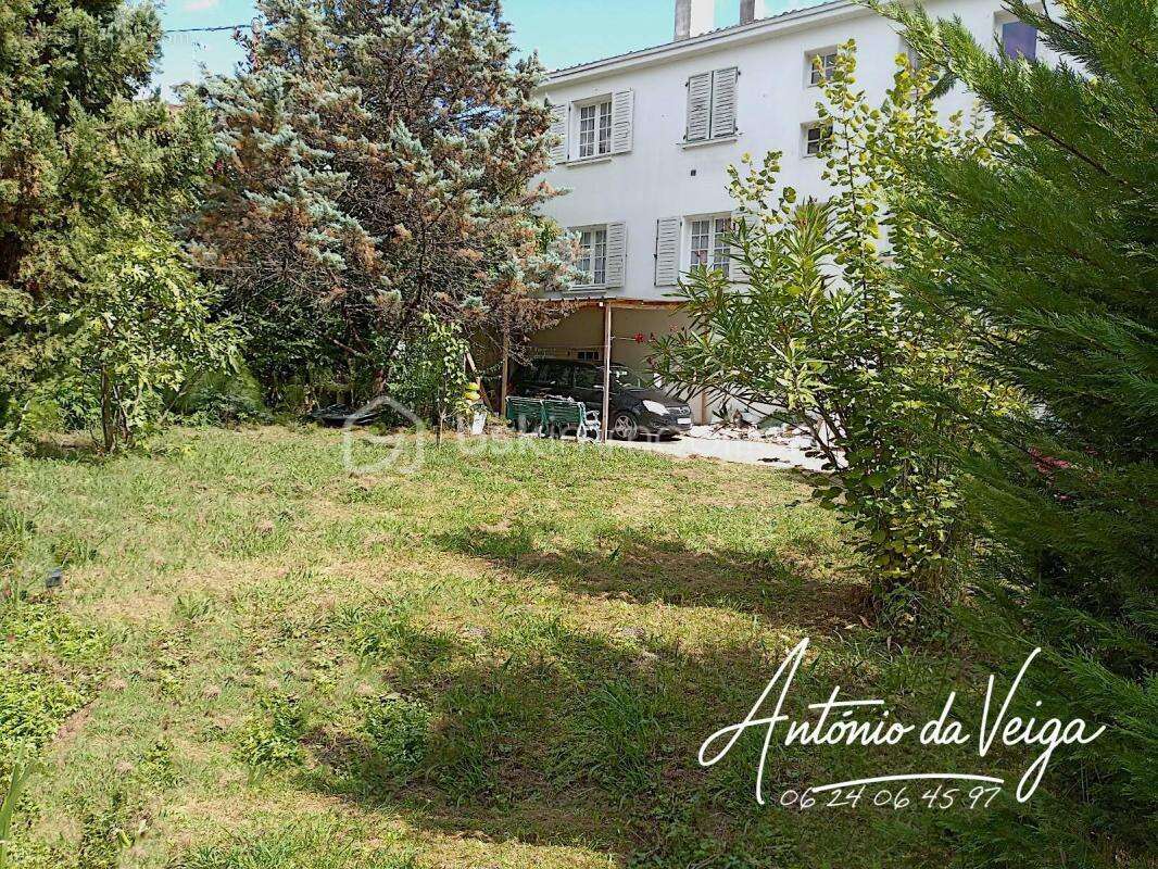 Appartement à CAZAUBON