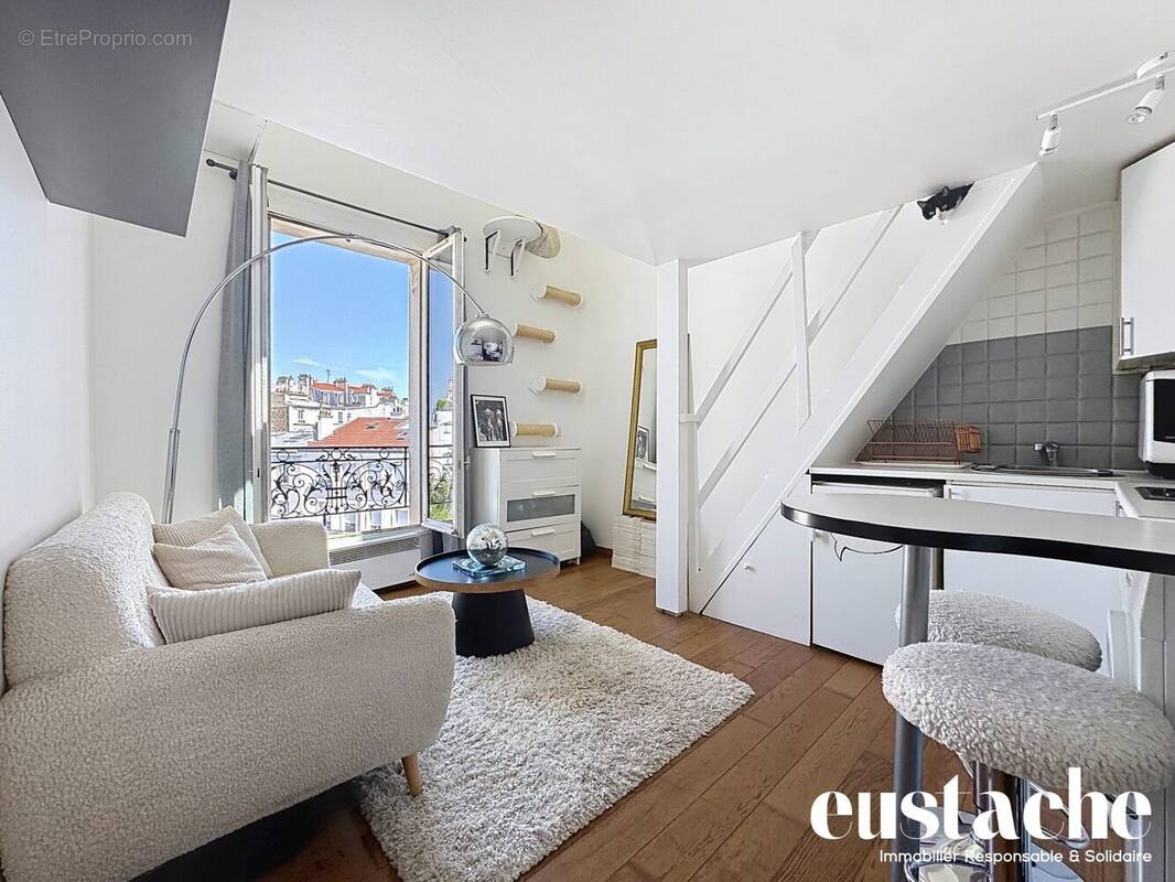 Appartement à PARIS-17E