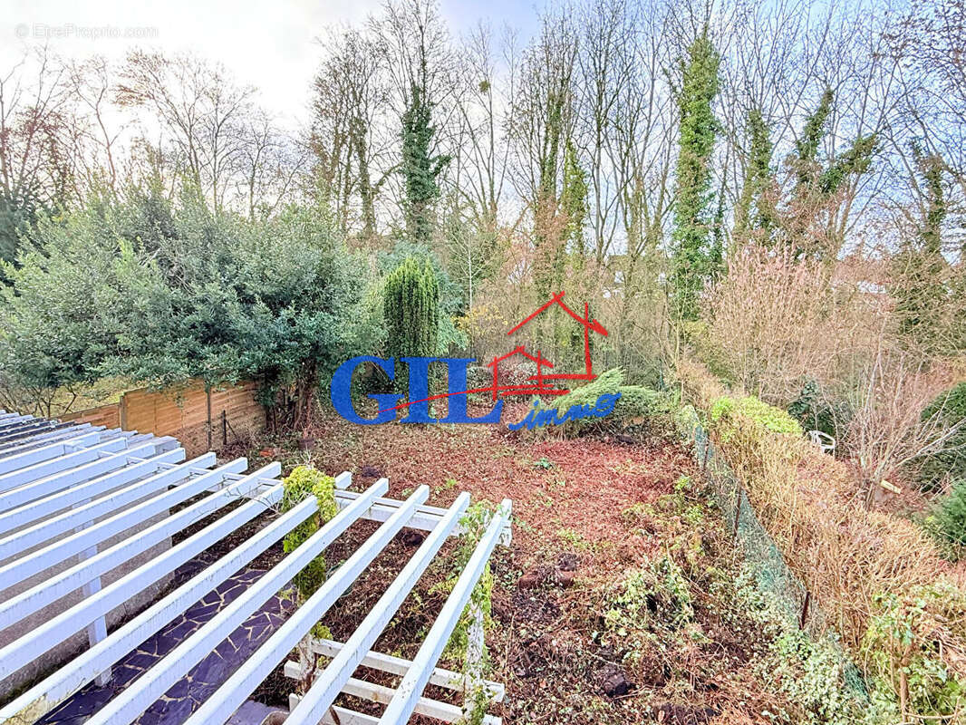 Maison à SAVIGNY-LE-TEMPLE