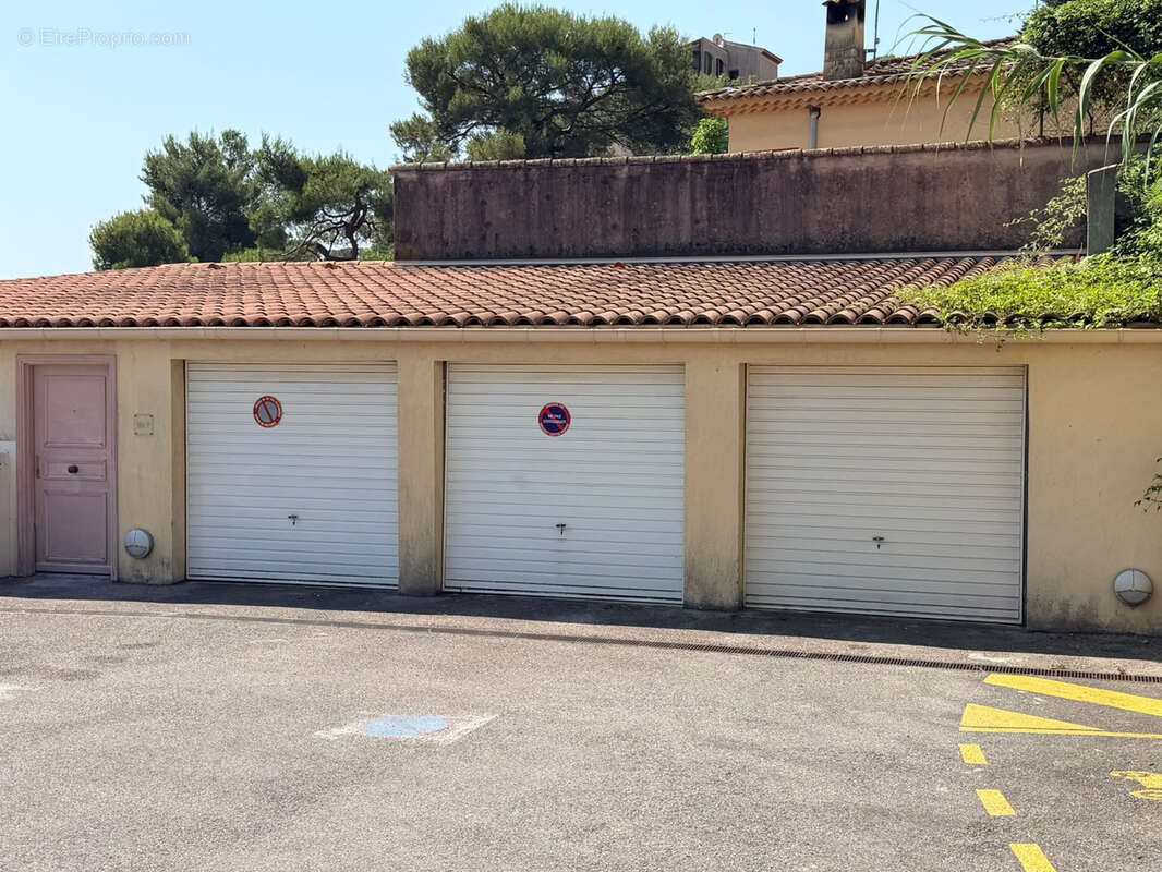 Appartement à ROQUEBRUNE-CAP-MARTIN