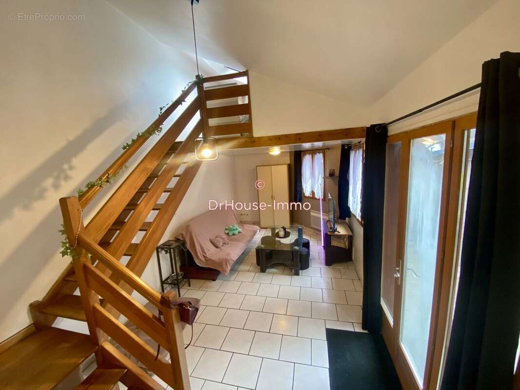 Appartement à ENVERMEU