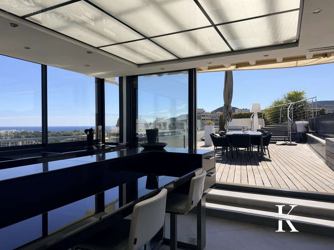 Appartement à MANDELIEU-LA-NAPOULE