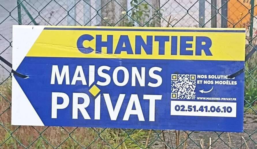 Terrain à BELLEVILLE-SUR-VIE