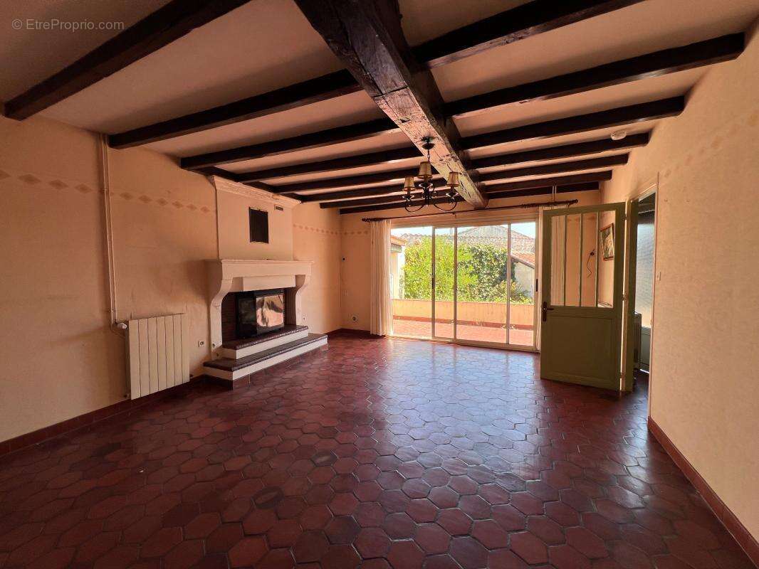 Maison à vendre 6 pièces SAINT SULPICE DE COGNAC (16) - photo 6