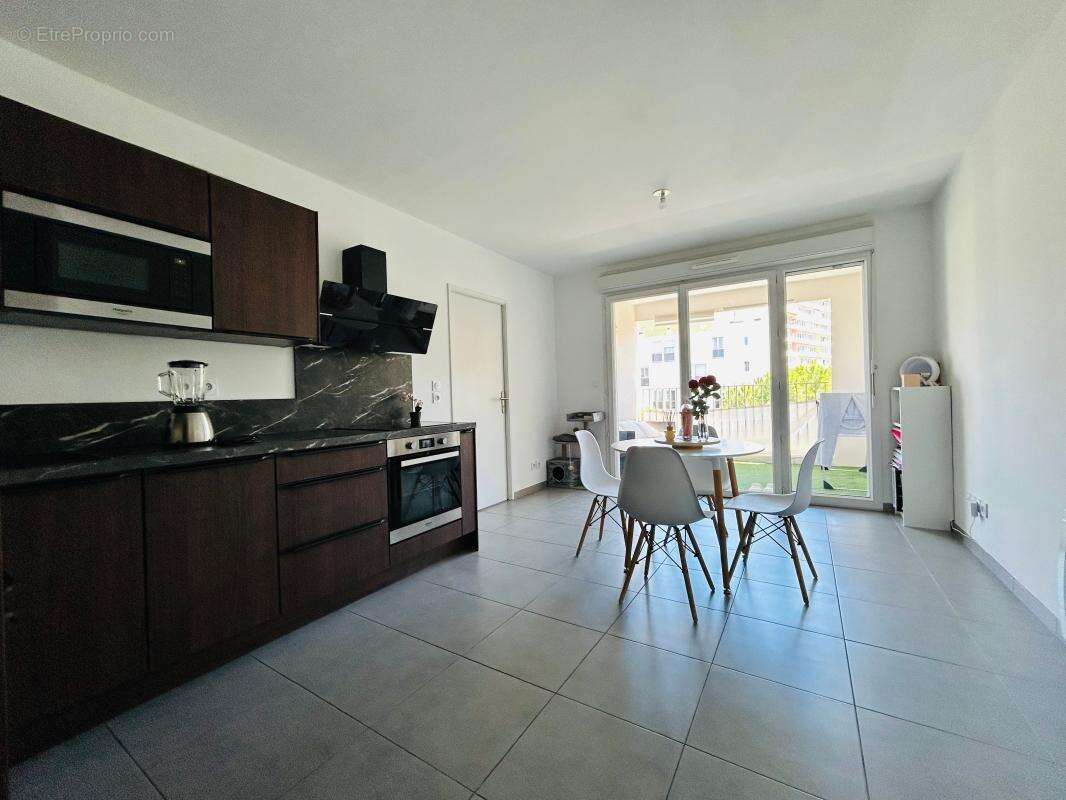 Appartement à MARSEILLE-10E