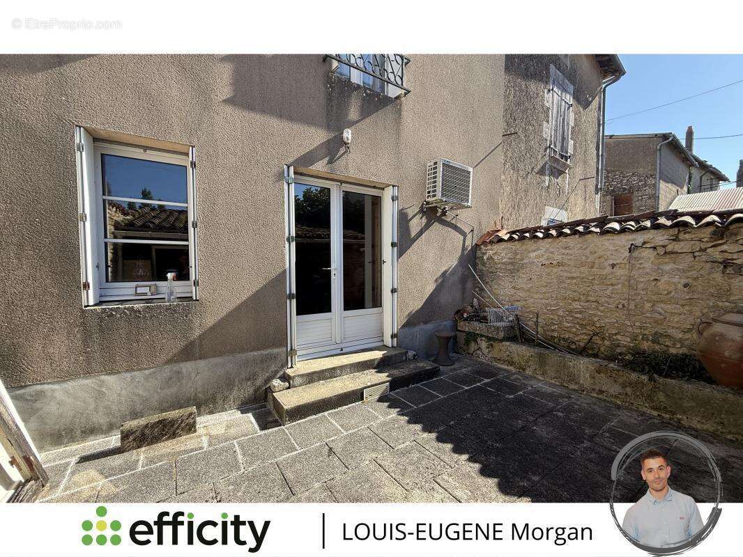 Maison à USSON-DU-POITOU