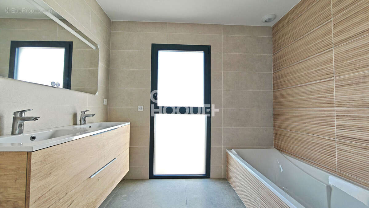 Maison à SAINT-CYPRIEN