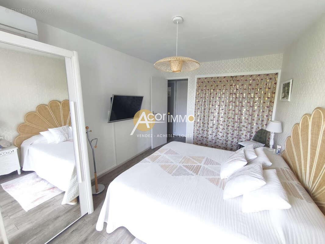 Six fours les plages - faux t4 renové + cave - photo 9