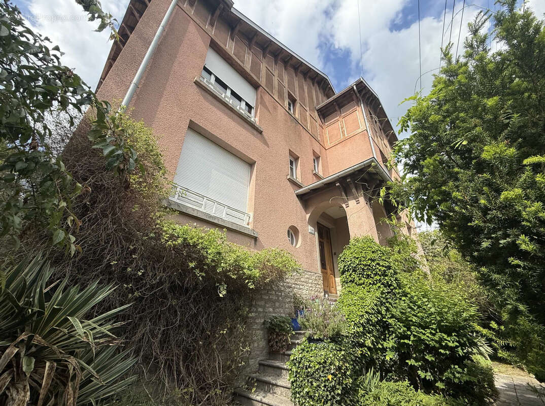 Maison à VITTEL