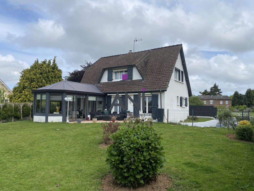 Maison à AVREMESNIL
