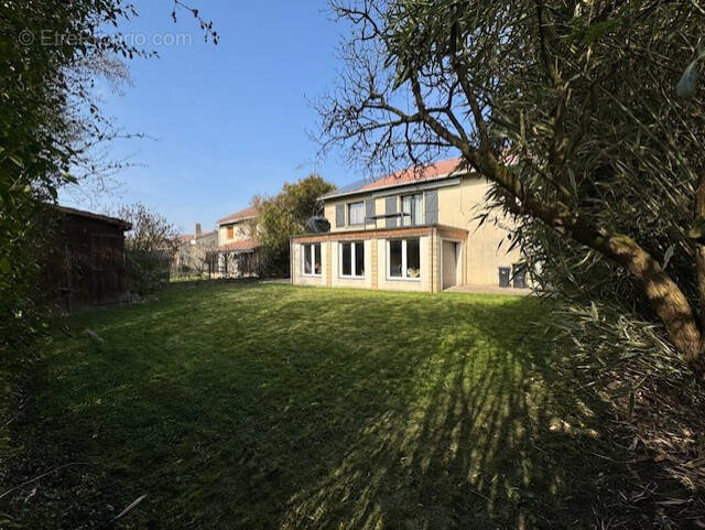 Maison à ROSIERES-AUX-SALINES