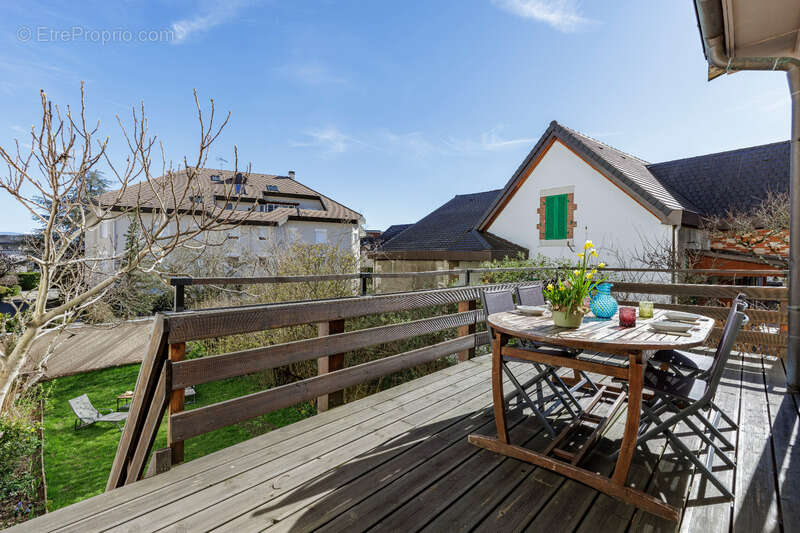 Maison à DIVONNE-LES-BAINS