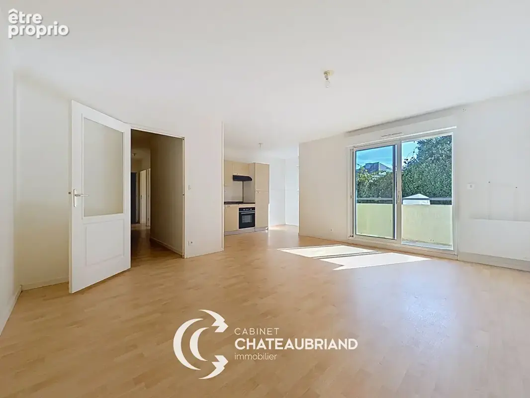 Photo Appartement à Saint-Aubin-D'aubigne au prix de 173 350€