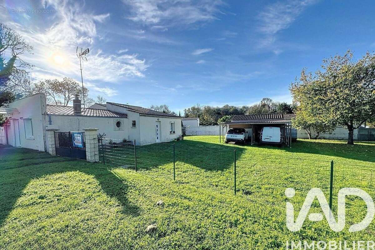 Photo 2 - Maison à SAINT-LAURENT-DE-LA-PREE