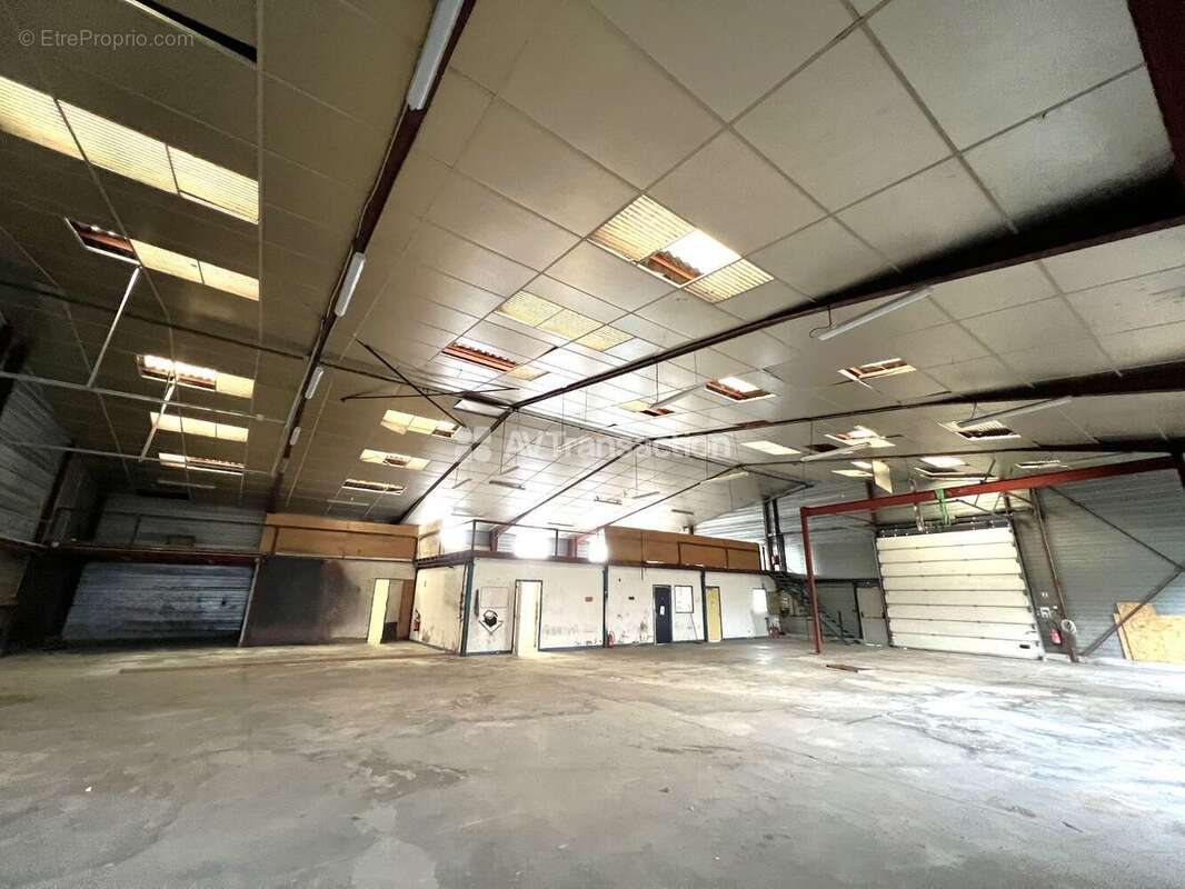 855 m² à Caen  - photo 19