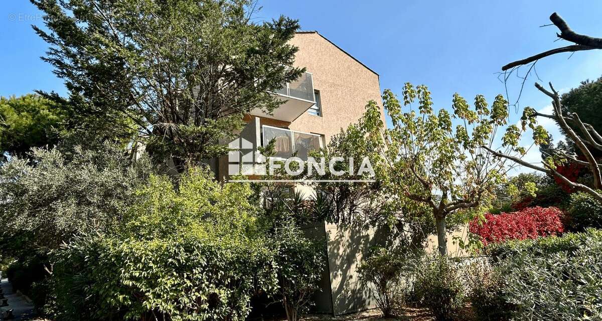 Appartement à MARSEILLE-8E