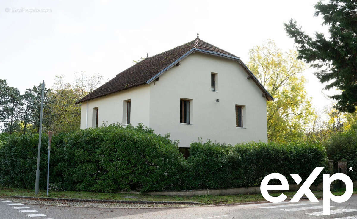 Maison à BAGAT-EN-QUERCY