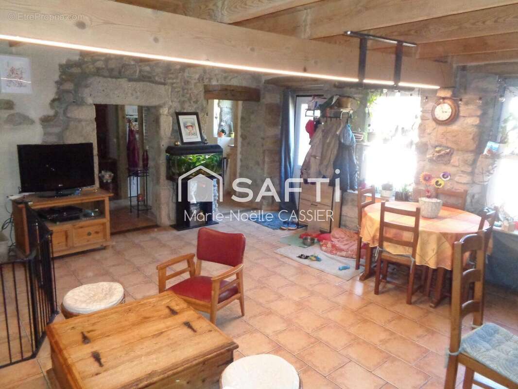 Photo 7 - Maison à ALBOUSSIERE