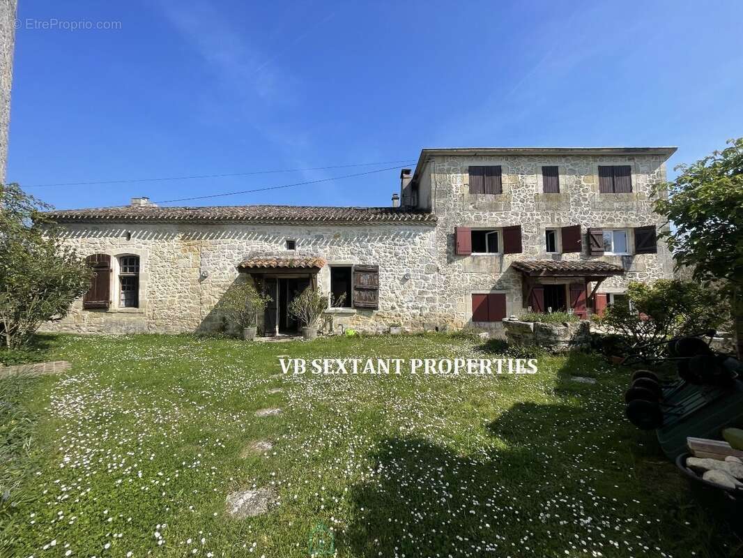 Entre- Deux- Mers, À 15mn de Saint-Émilion et 50 mn de Bordeaux,  coup de coeur pour ce  domaine de 13 hectares, rare et emprein - photo 9