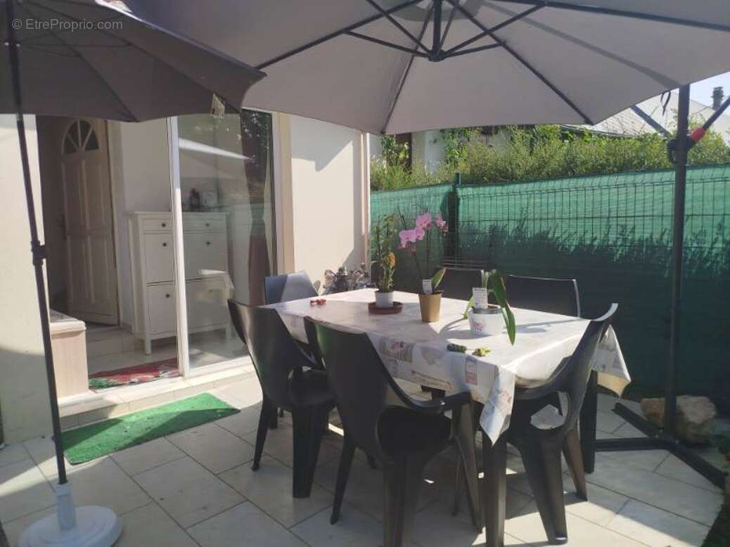 Maison à SAINT-AGNANT-DE-VERSILLAT