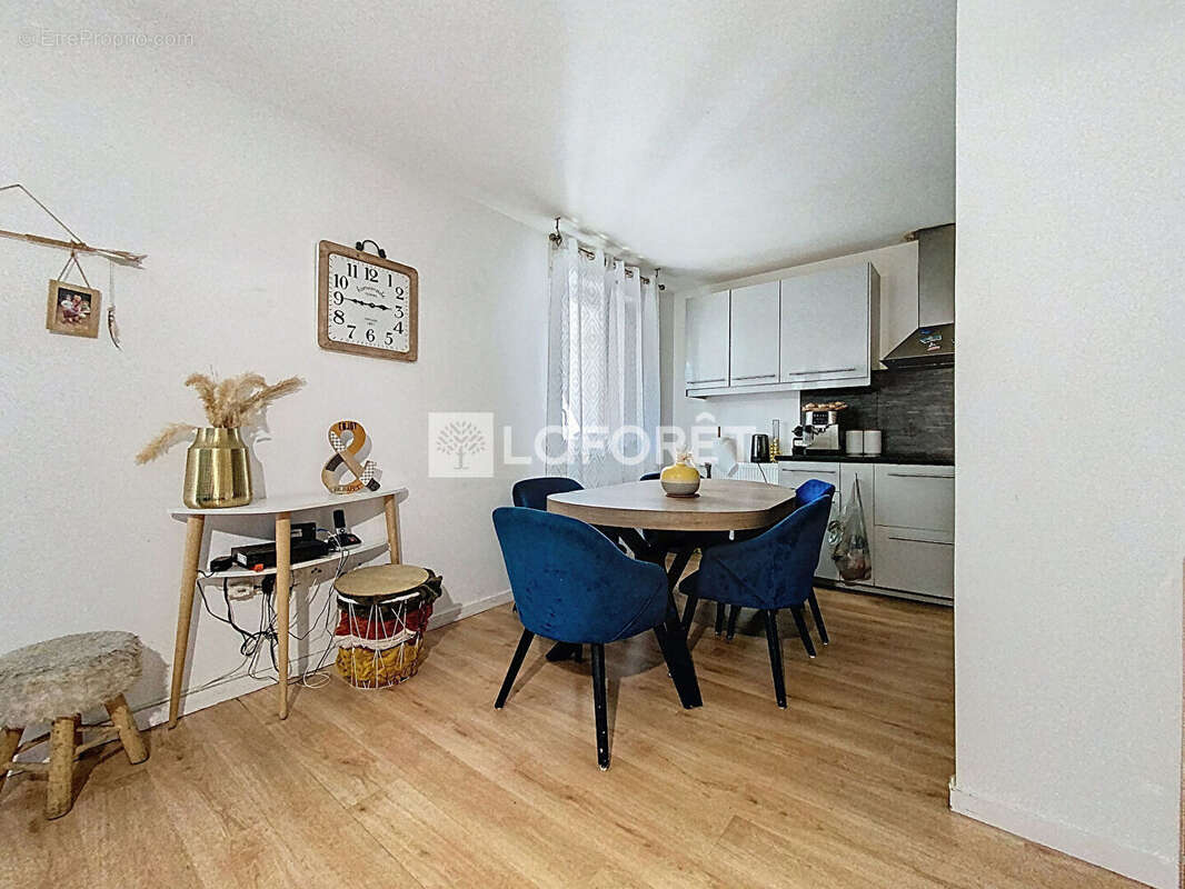 Appartement à LIMEIL-BREVANNES