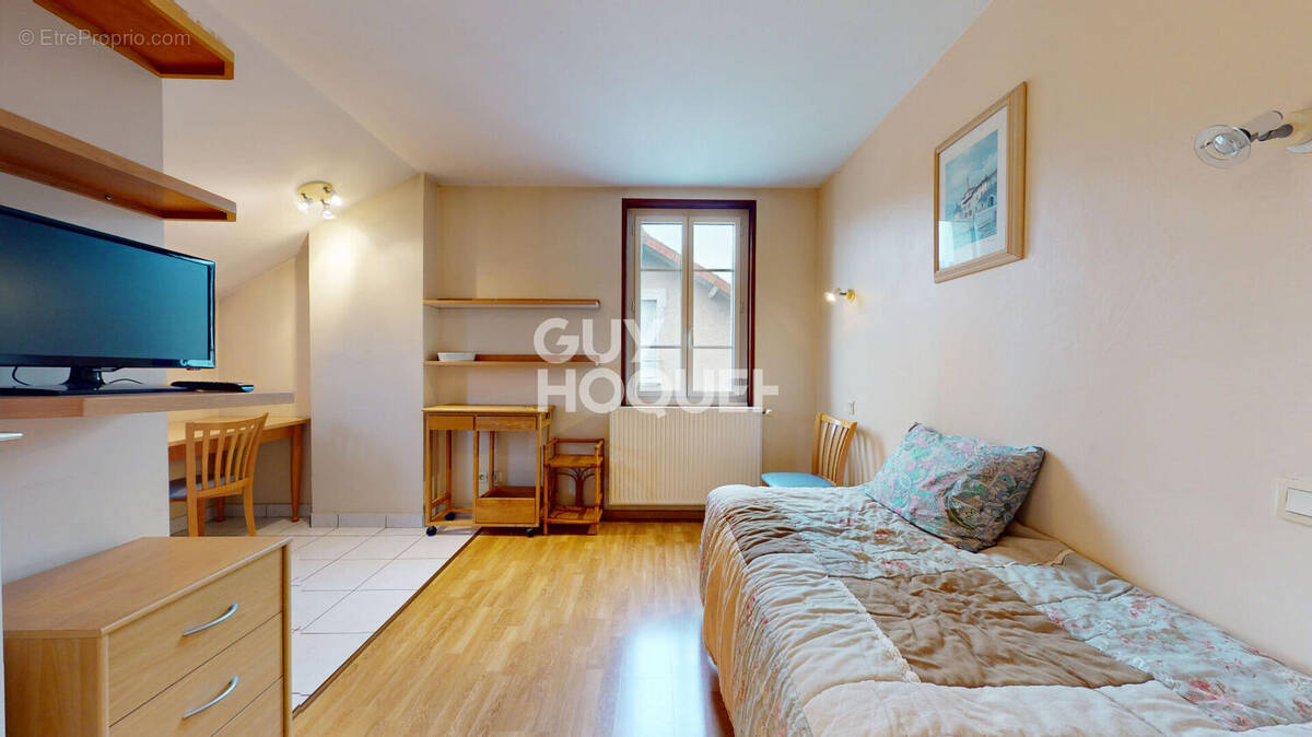 Appartement à AIX-LES-BAINS